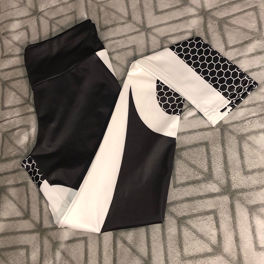 Athletic leggings